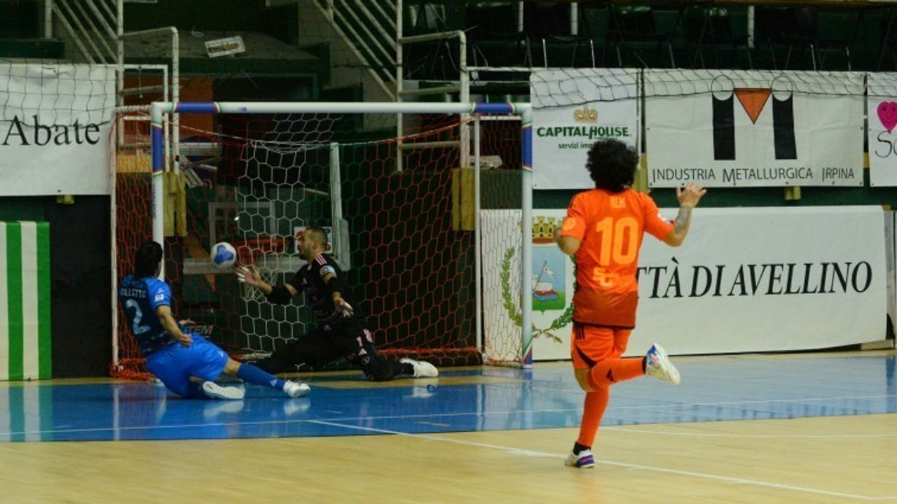 Sandro Abate, non basta la tripletta di Galletto: l'Ecocity Genzano vince per 3-7