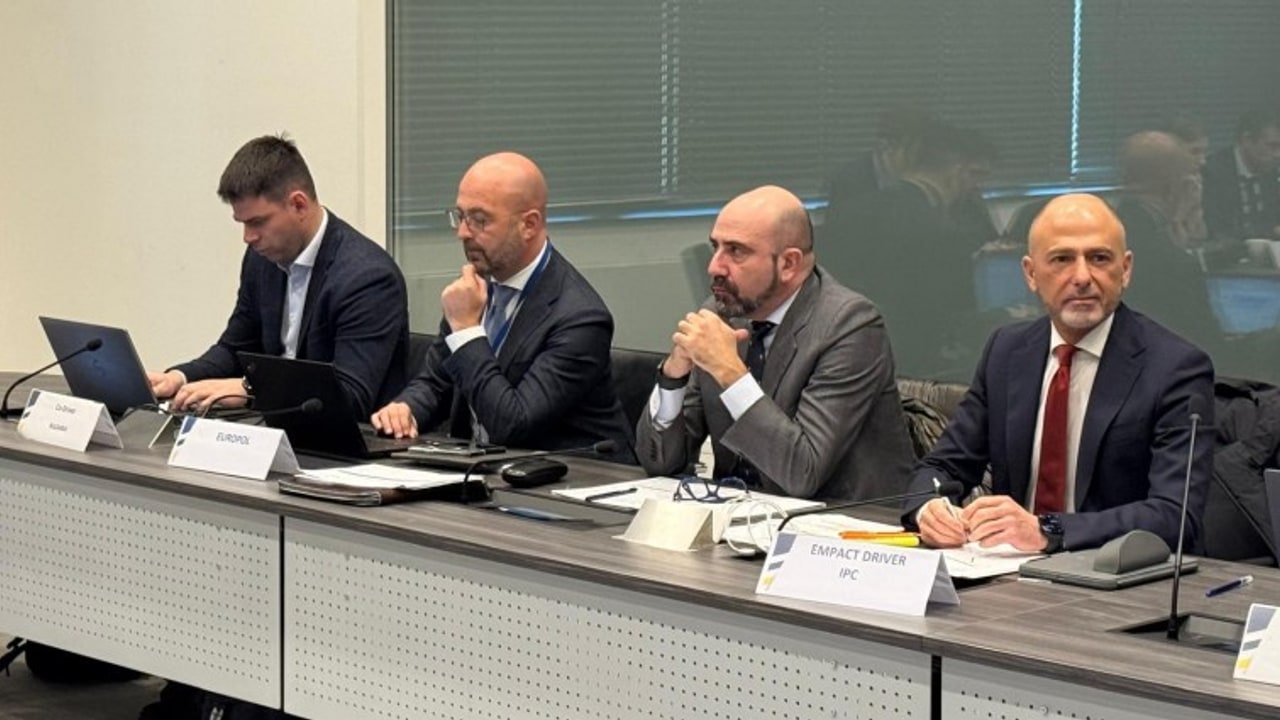 Criminalità organizzata transnazionale, la Guardia di Finanza in prima linea contro la contraffazione in Europa