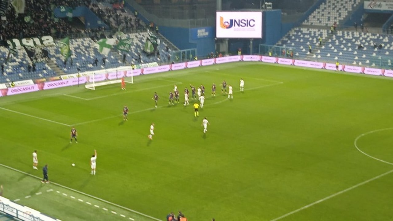 Enrici riacciuffa la Reggiana, Tutino divora il gol della vittoria: Ballardini parte con un punto