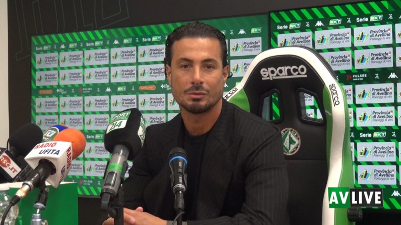Izzo: "Malinteso con i tifosi ma tutto si è chiarito. Sono tornato con tanta umiltà"