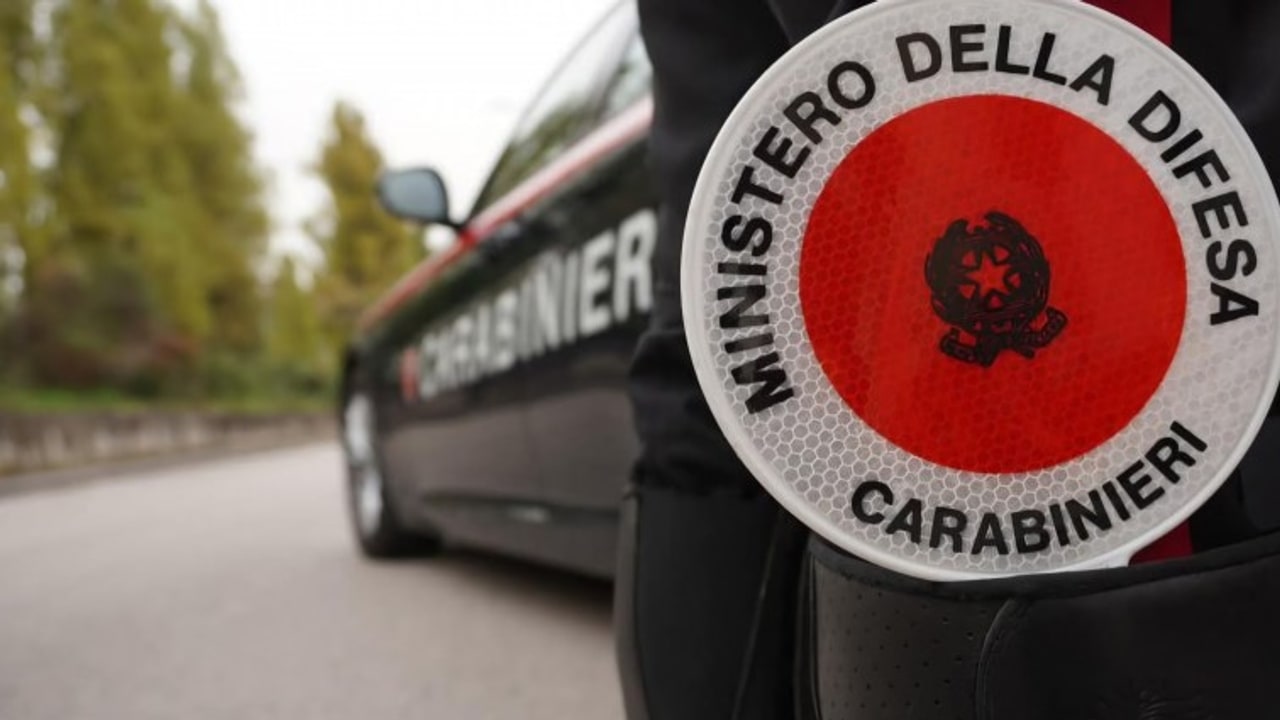 Controlli dei Carabinieri a Mirabella Eclano e in Valle Ufita: cinque denunce