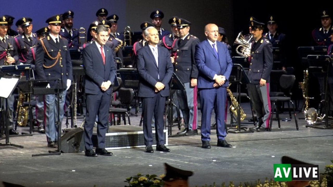 Avellino, la Polizia celebra il 174° anniversario della fondazione con la Fanfara al "Gesualdo"