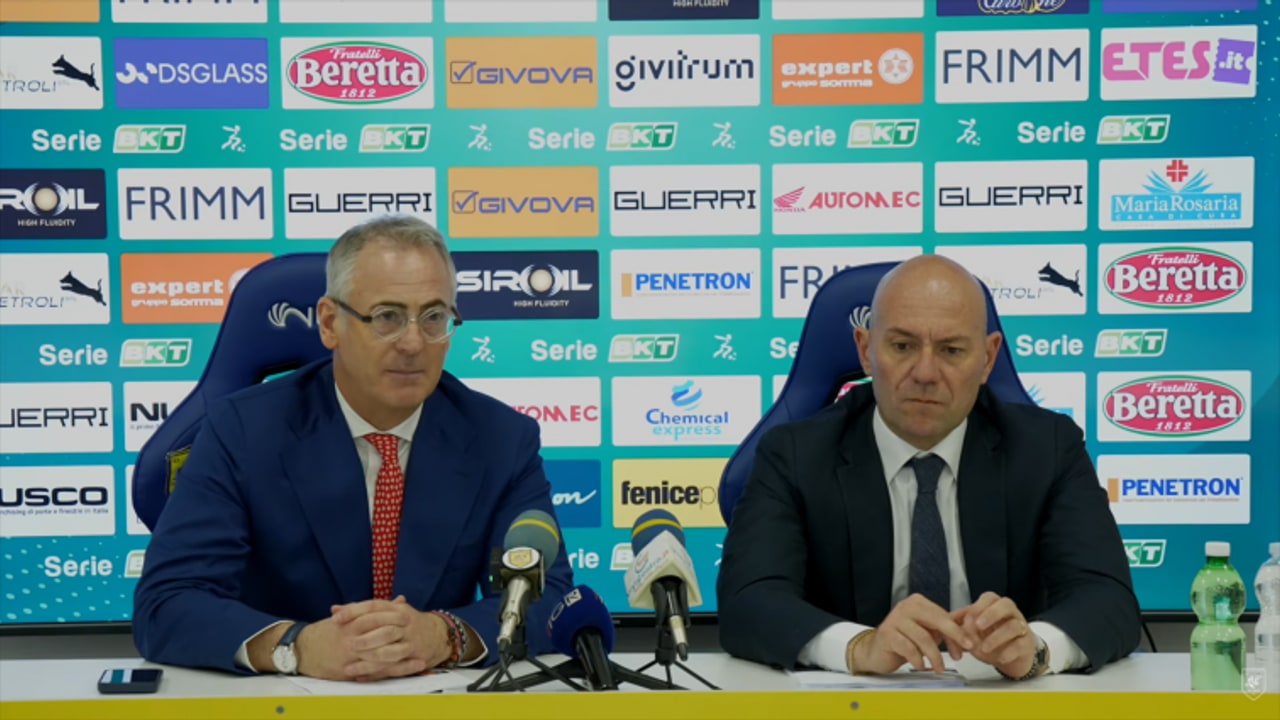 Juve Stabia, l'allarme degli amministratori: "Abbandonati dal socio Solmate. Servono fondi per pagare gli stipendi"