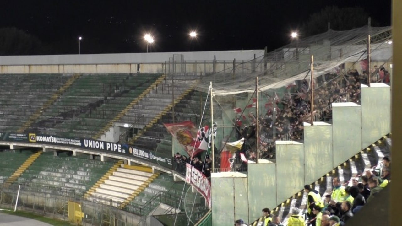 Giudice sportivo, diffidato Palmiero: 4mila euro di ammenda all'Avellino, soltanto 8mila al Bari