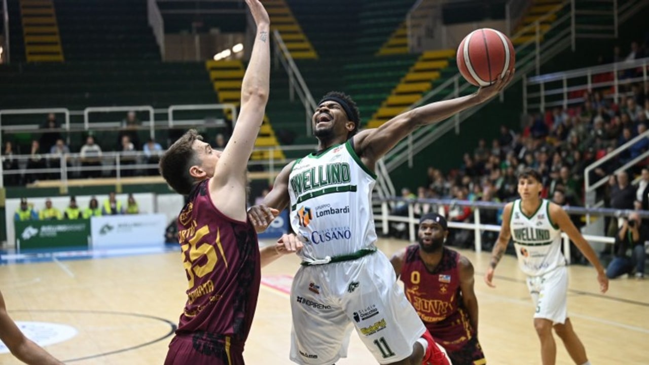 Unicusano Avellino Basket, missione compiuta: JuVi Cremona ko 81-75, ora i playoff contro la Fortitudo