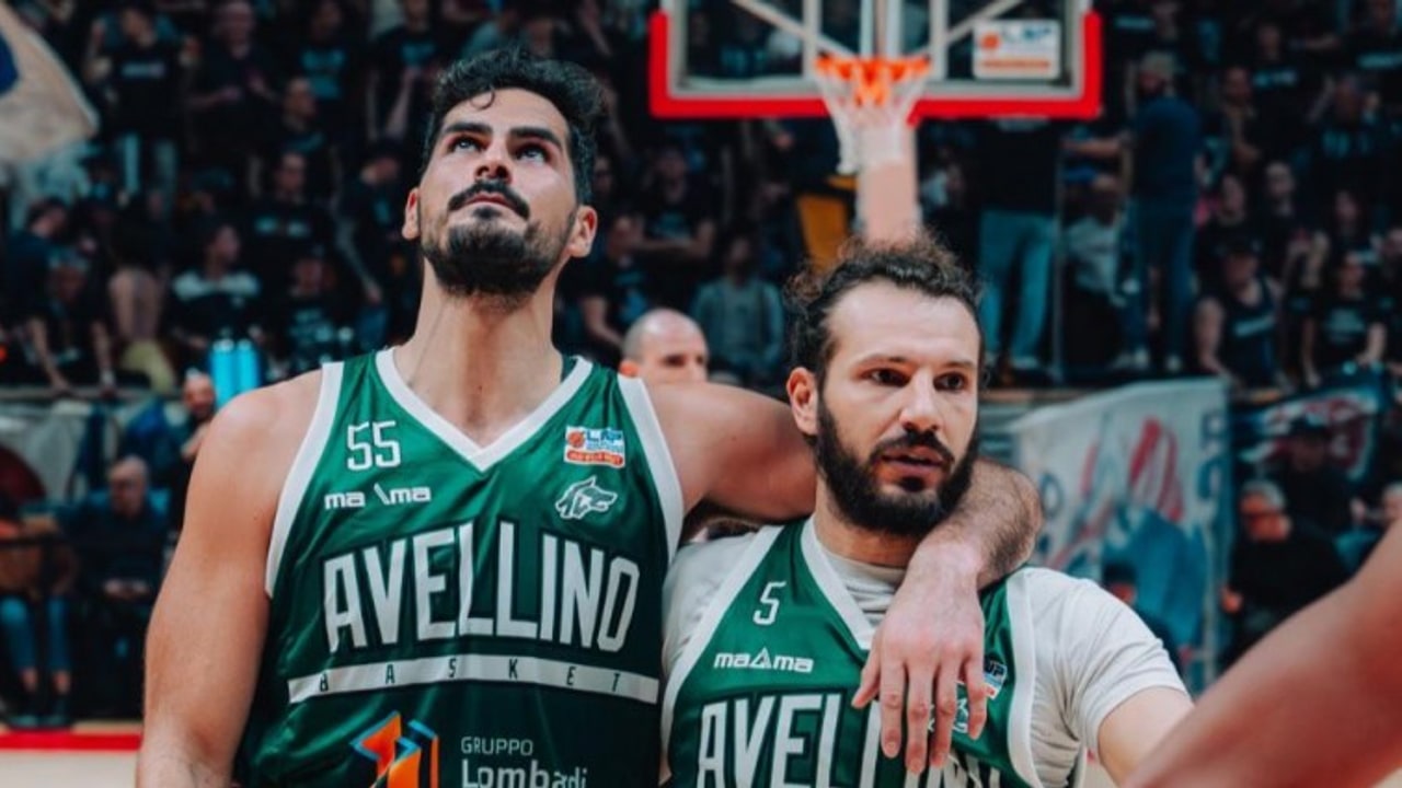 Unicusano Avellino Basket, via ai playoff: questa sera a Bologna si gioca gara 1