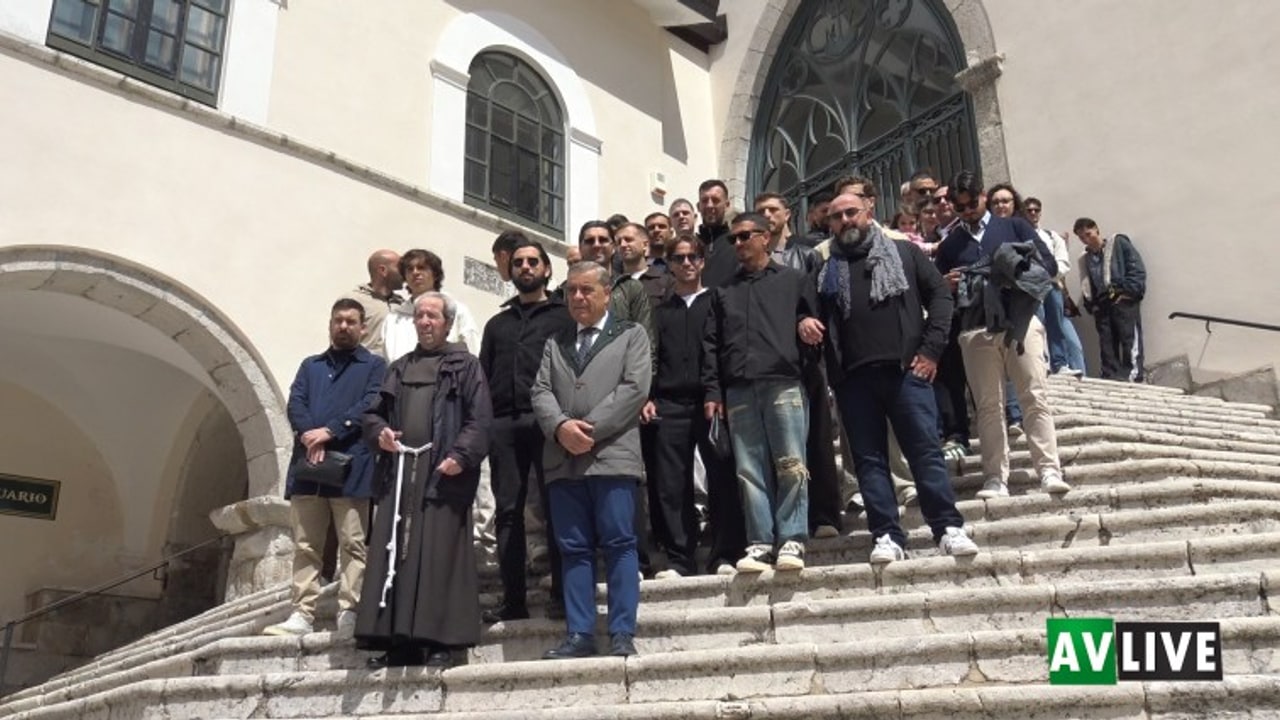 L'Avellino a Montevergine, l'Abate Guariglia a Ballardini: "Doveva portarci in Serie A"