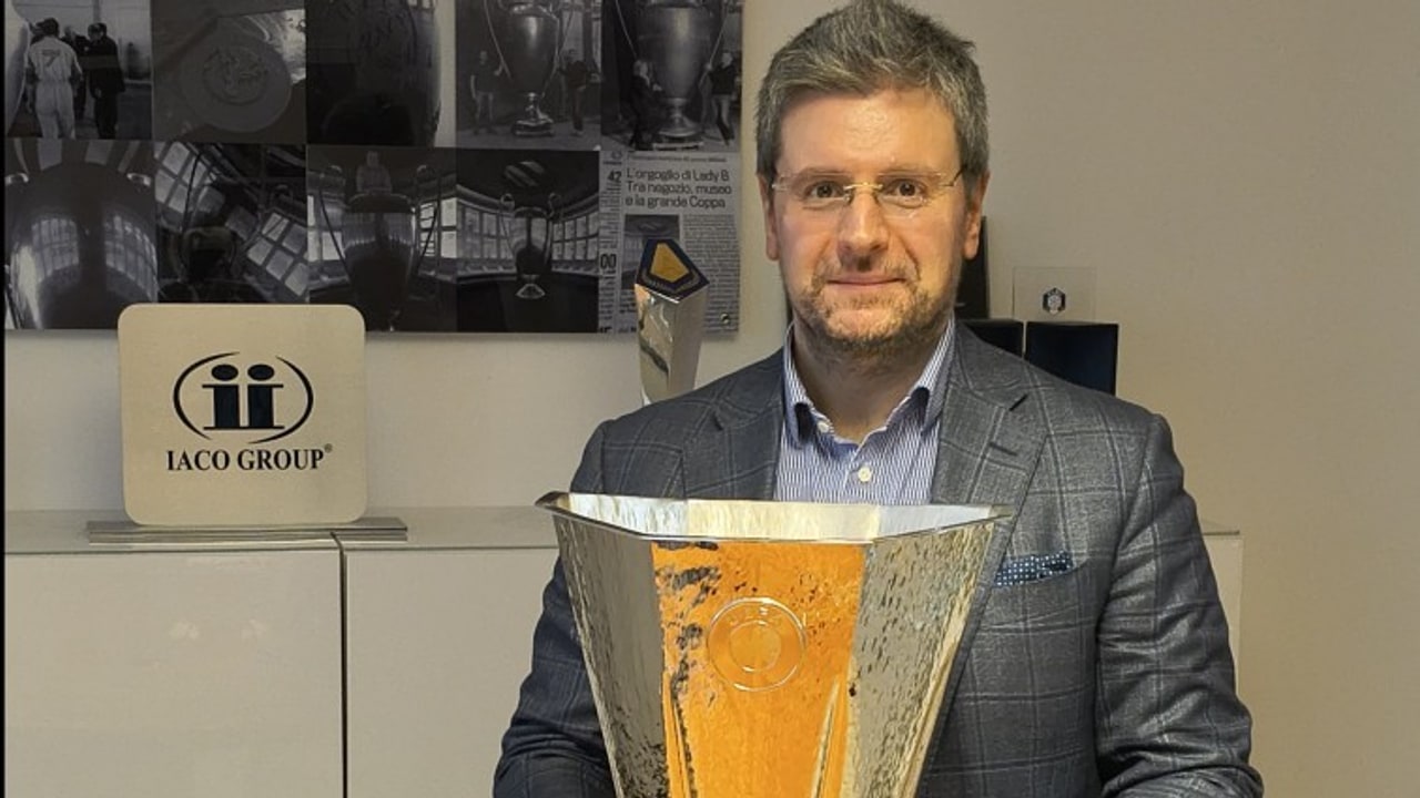 Finale UEFA Europa League, ad Istanbul Friburgo e Aston Villa si contendono la Coppa prodotta da Iaco Group ​