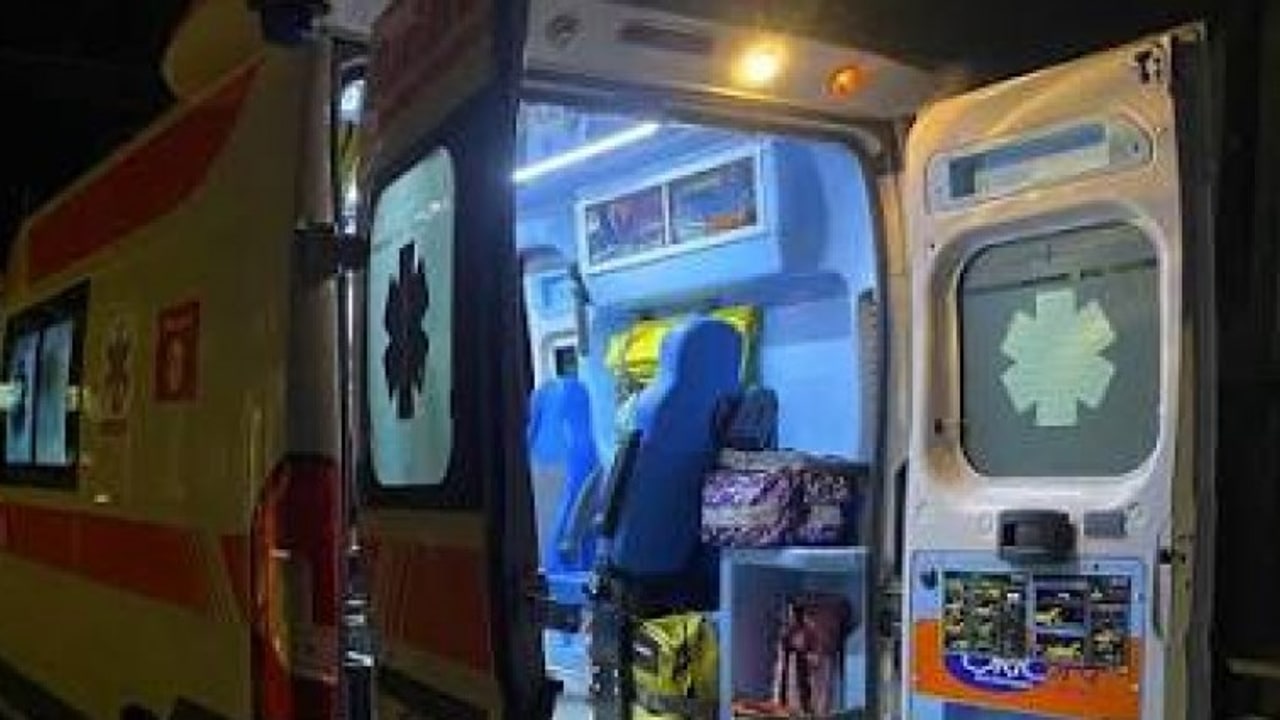 Lioni, incidente alle giostre: giovane operaio colpito alla testa da una grande altalena