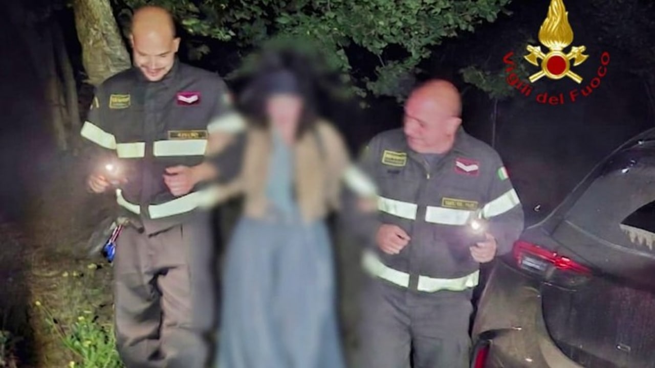 Forino, auto si impantana: turista americana soccorsa dai Vigili del fuoco