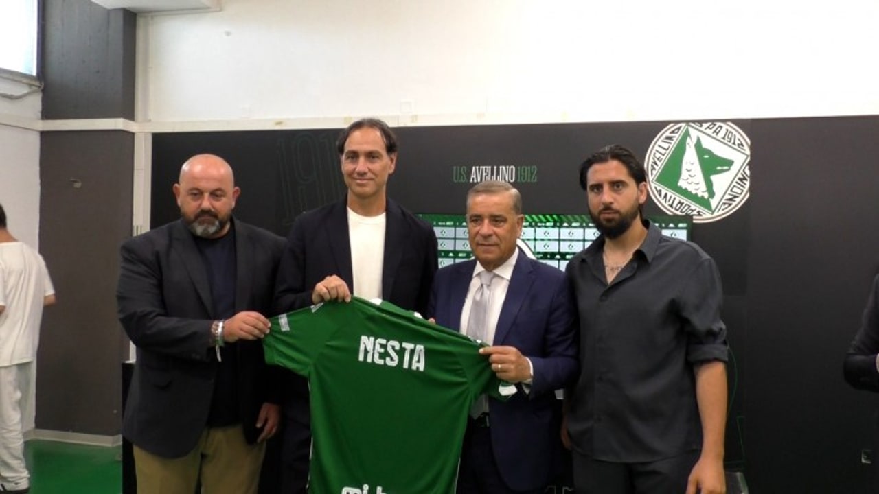 Nesta: "Ad Avellino con rabbia e voglia di rivalsa. Sarà costruita una squadra giusta. La B? E' maledetta"