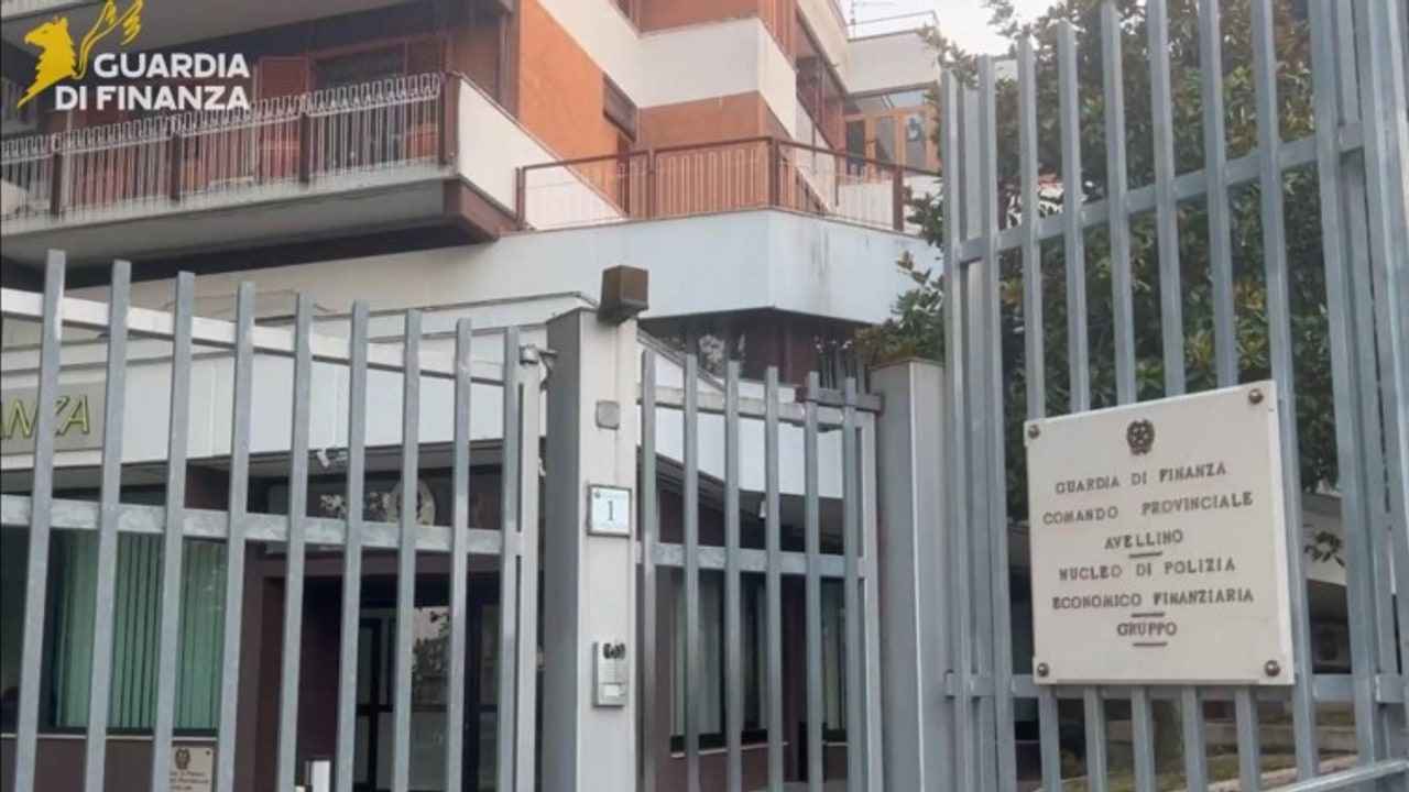 Tecnica del finto finanziere, &egrave; allerta in Irpinia