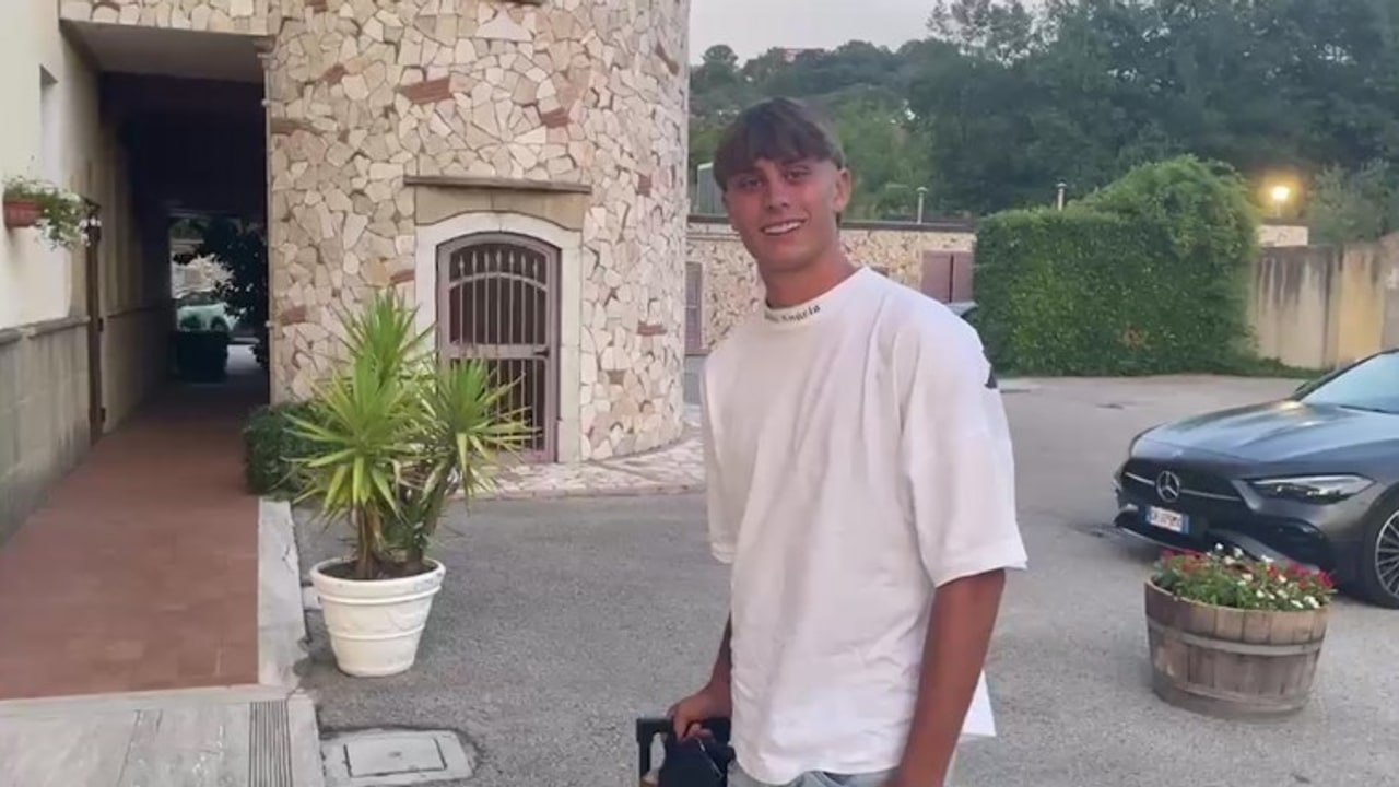 Avellino, è arrivato Martinelli: "Ci vediamo presto allo stadio, non vedo l’ora. Forza lupi”