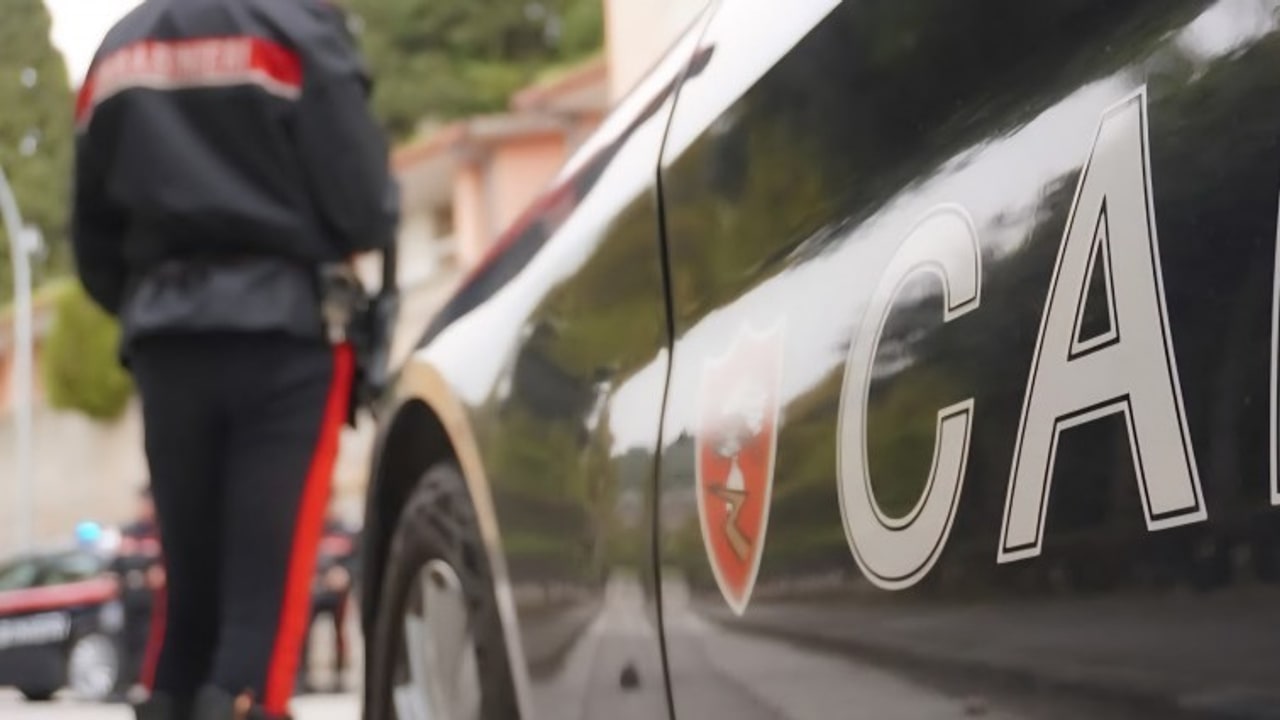 Lioni, truffa del finto nipote, raggirata un'anziana: due arresti