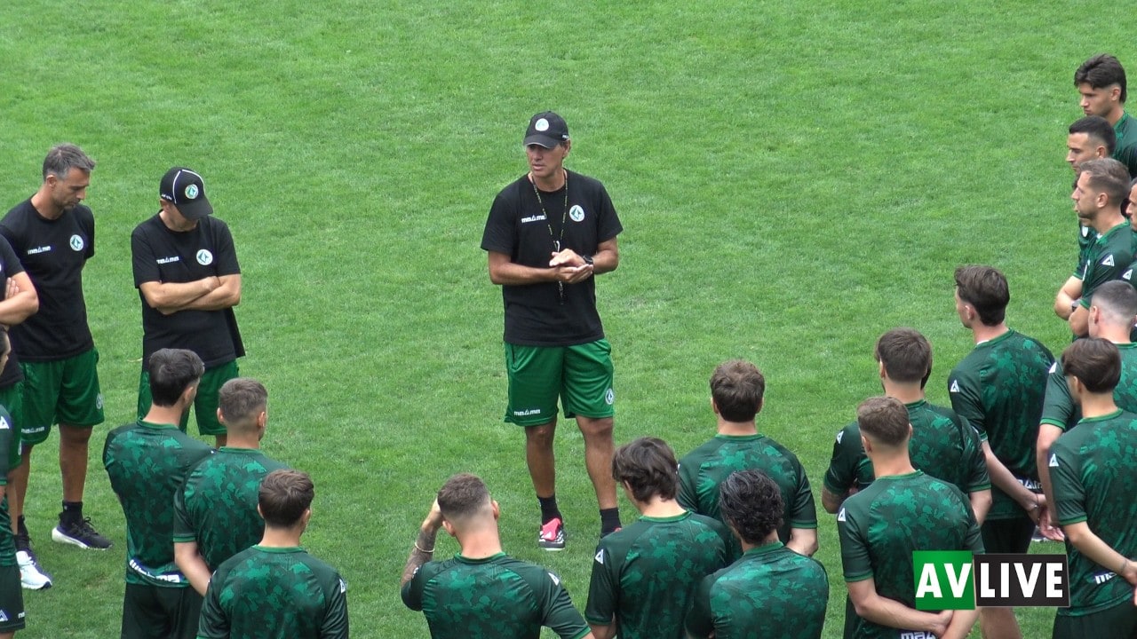 Nesta alla squadra: "Più stretti e compatti in fase di non possesso"