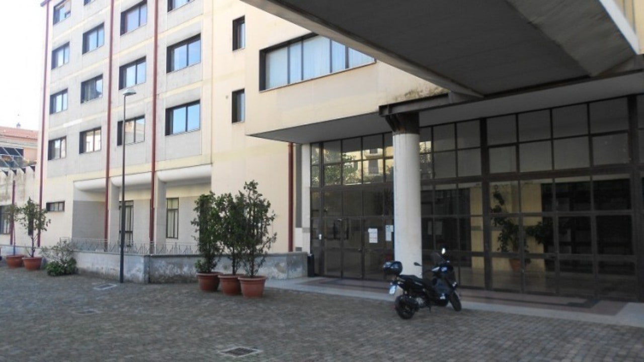 “Progetto PiediBUS Città di Avellino”, incontro al Comune con i dirigenti scolastici: proroga al 6 settembre per le preadesioni