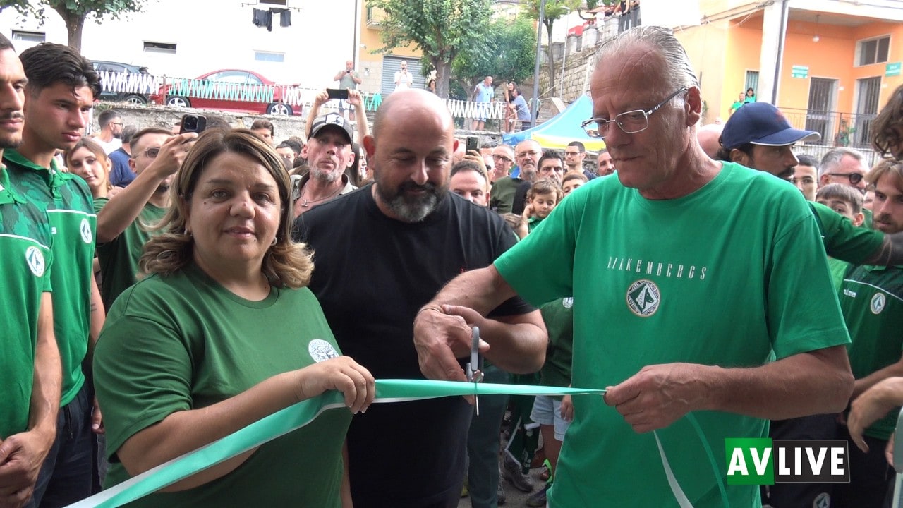 San Sossio Baronia in festa per i lupi, inaugurato il club "Prigionieri di una fede"