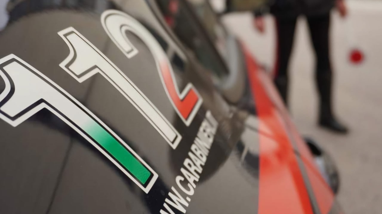 Avella, in auto con coltello di 30 centimetri: 20enne denunciato 