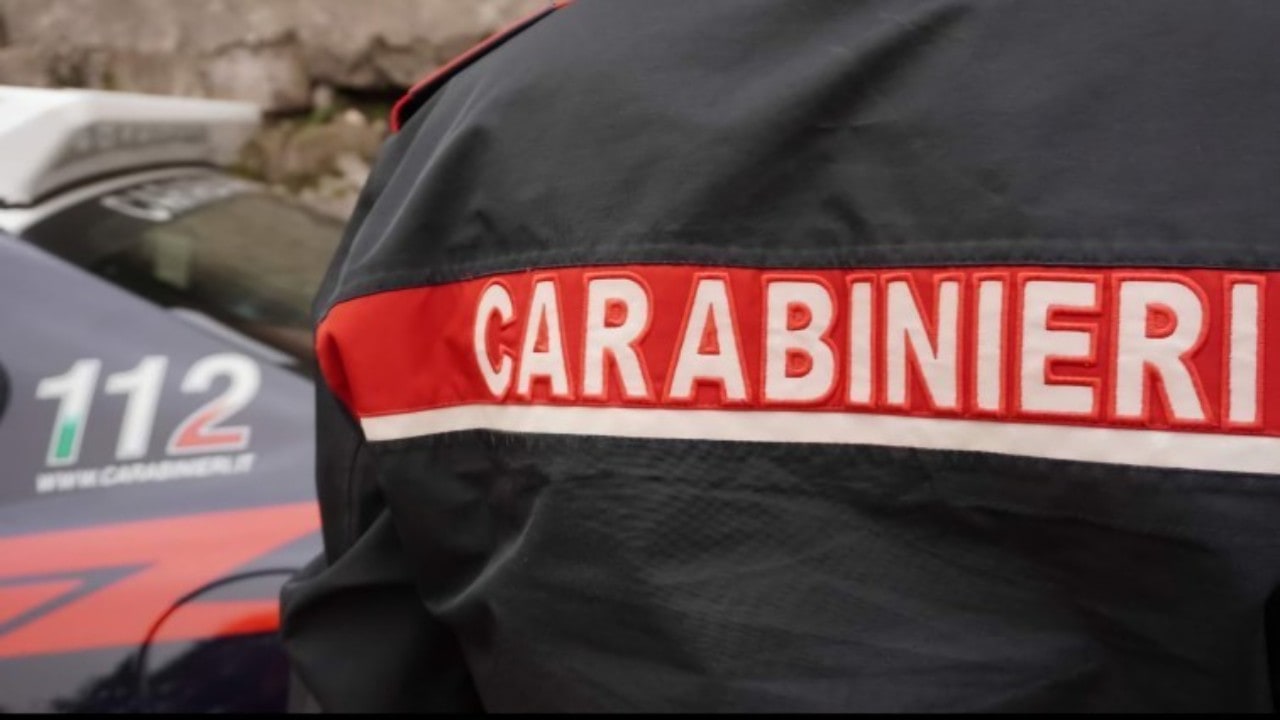 Calitri, martellate alla ex: l'aggressore &egrave; accusato anche di sequestro e rapina