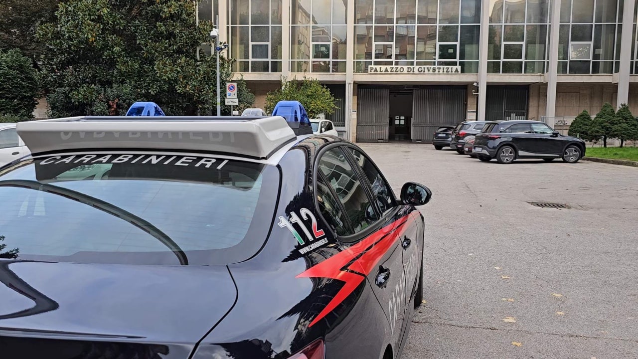 Furti in abitazioni, i Carabinieri di Solofra arrestano quattro albanesi