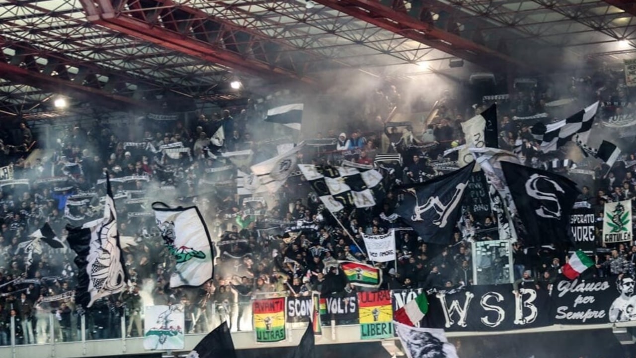 Cori contro i tifosi dell'Avellino, ammenda di 5mila euro al Cesena